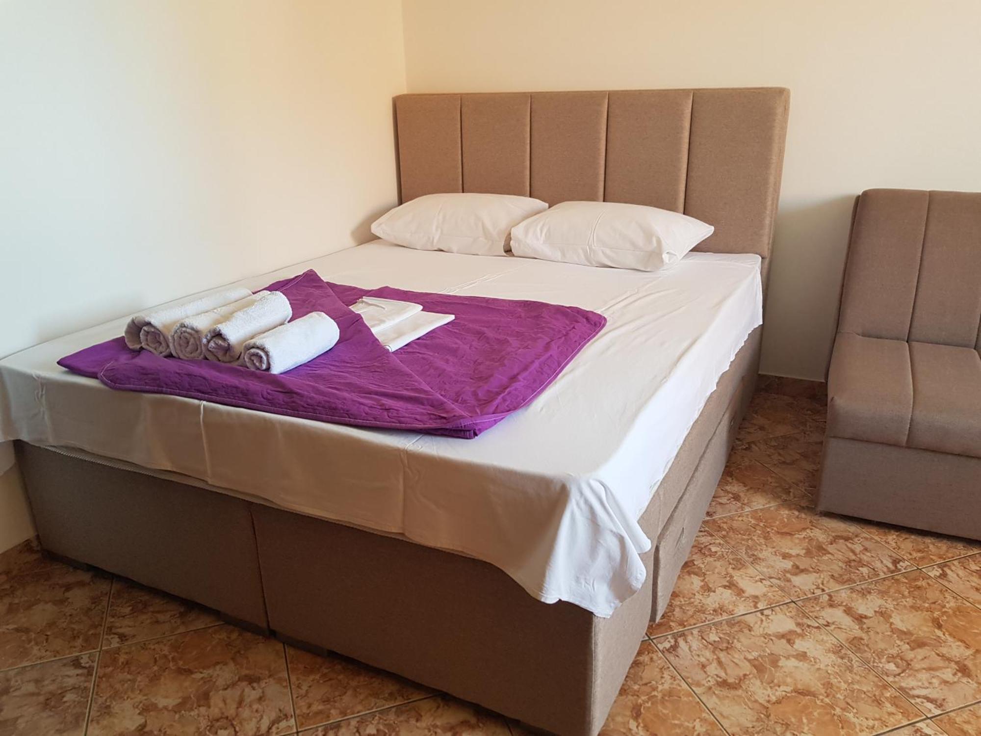 Apartments Drobni Pijesak Petrovac Pokoj fotografie