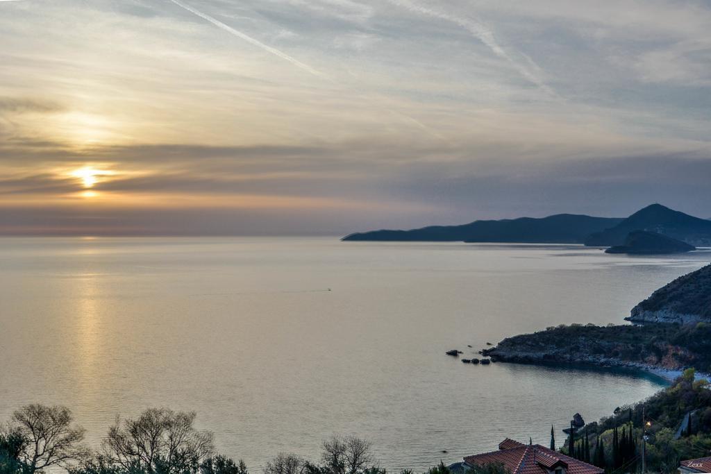 Apartments Drobni Pijesak Petrovac Pokoj fotografie